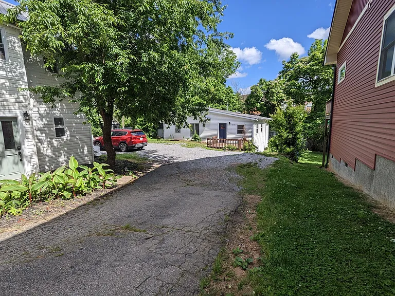 25.5 Woodrow Ave — Photo 34