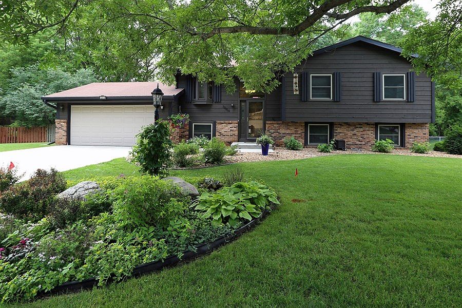 1st image of 12816 Woodview Ln