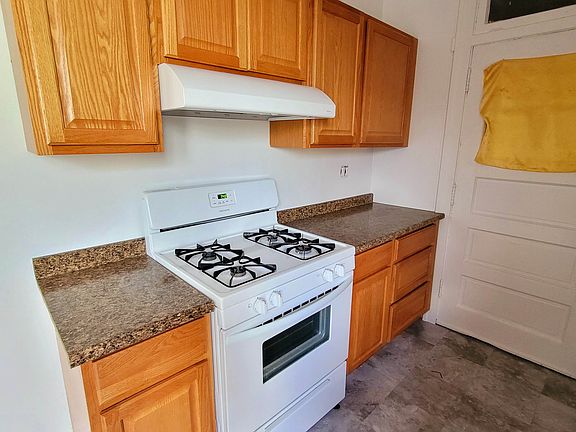 5th image of 1600 W Estes Ave #2N