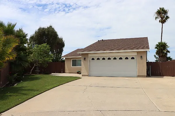 3 bed, 1294 sqft, $3,750 — Photo 3