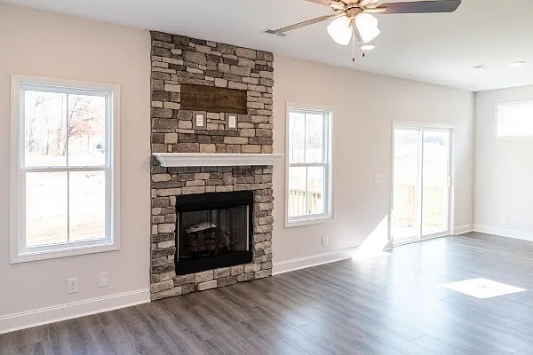 2405 Bucklin Drive - 1 — Photo 2
