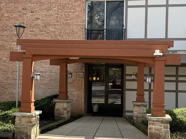 5800 Oakwood Dr Unit 5G, Lisle, IL 60532