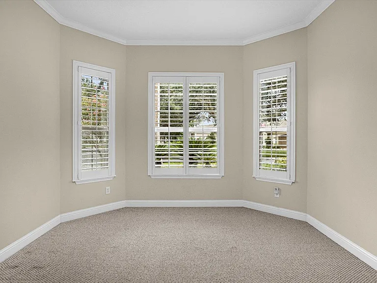 10674 Woodchase Cir — Photo 25