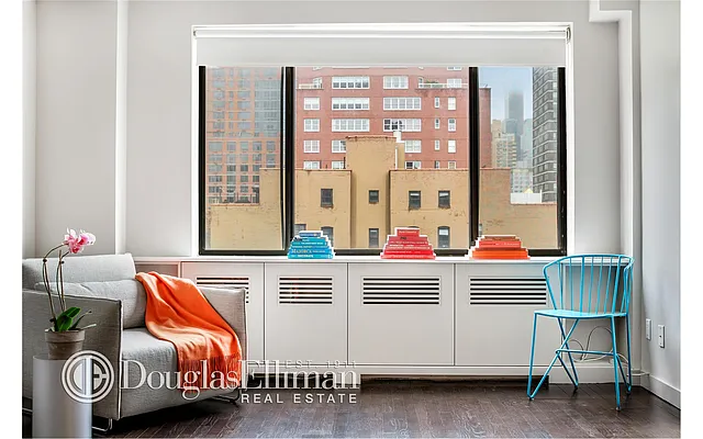Rented by Douglas Elliman | media 25