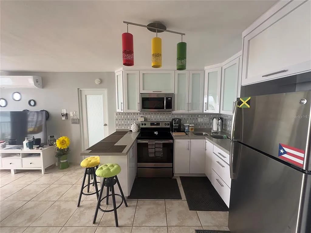2 bed, 1.0 bath, 658 sqft, $1,500 — Photo 4