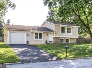 5577 Edsel St, Harrisburg, PA 17109