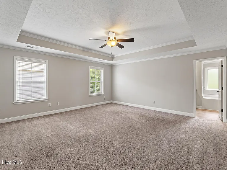2097 Limerick Ct — Photo 9