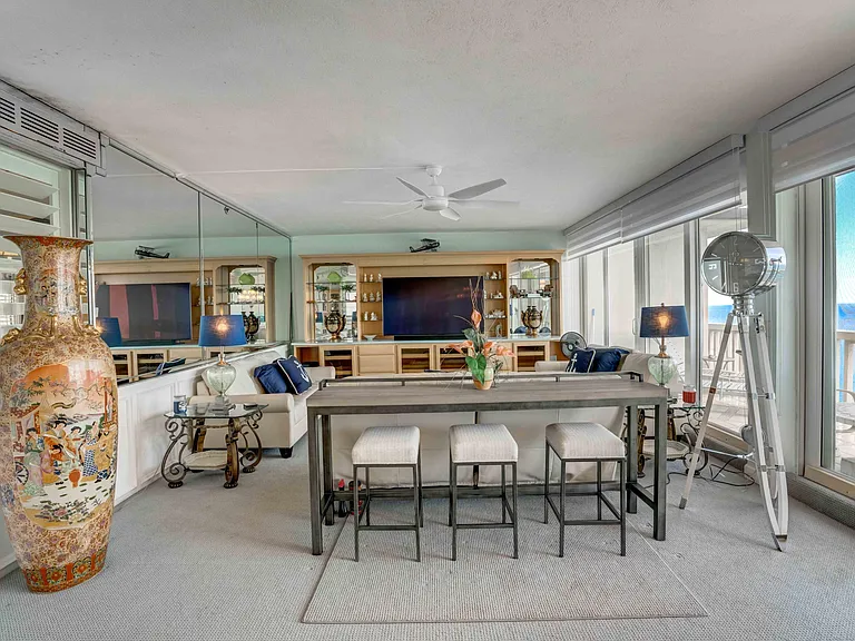 840 Ocean Dr #Penthouse C — Photo 34