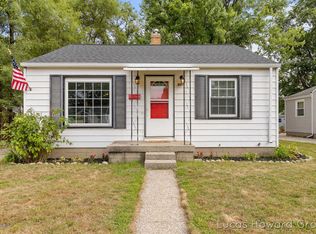 321 Bellevue St SW, Wyoming, MI 49548
