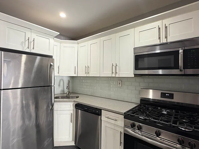 15 Covert St #GARDEN — Photo 4