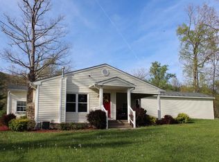 3453 Choctaw Rd, Salem, VA 24153