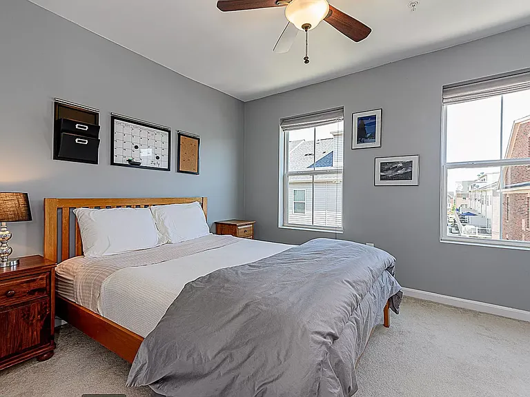 4618 Dillon Pl — Photo 22