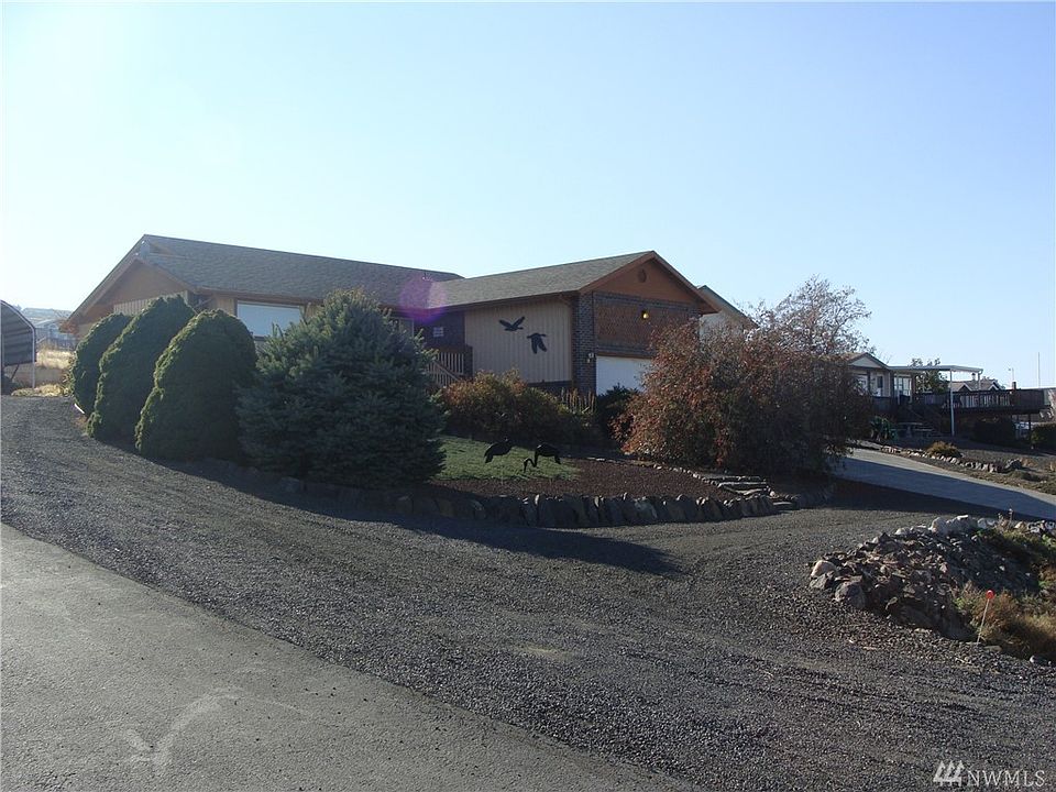1st image of 7075 SE Bellevue St