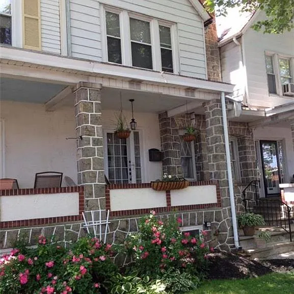 522 N Saint George St — Photo 1