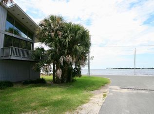 850 3rd St #5, Cedar Key, FL 32625