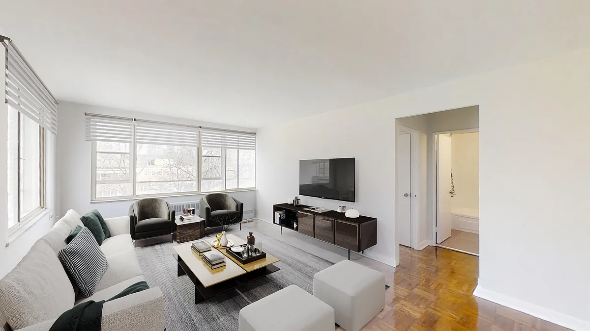 Building Photo - 50 Walmer Rd #203