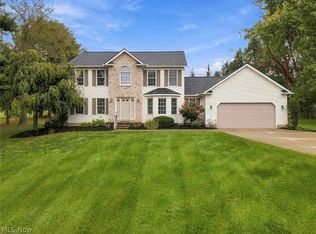 1126 Lanner St NW, North Canton, OH 44720