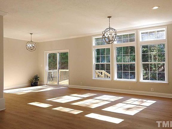 4th image of 118 Zoia Ln