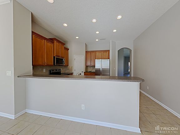 4th image of 141 Moultrie Crossing Ln