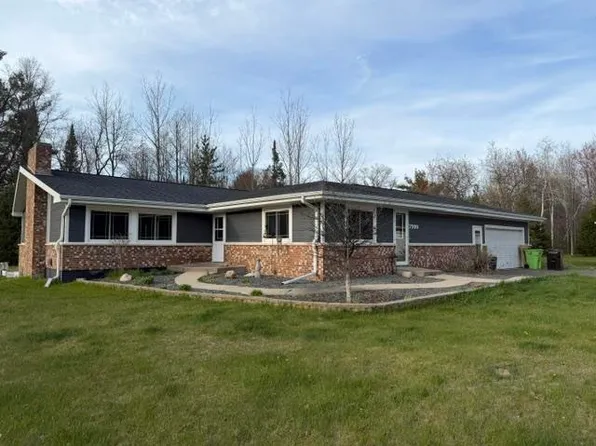 W7990 Division St, Pembine, WI 54156