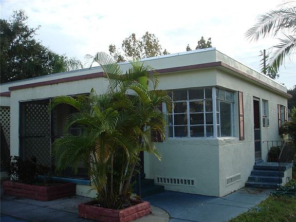 3rd image of 311 6th St N APT 1