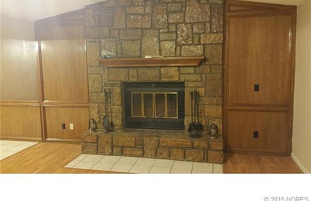 2nd image of 1300 W Quantico Pl