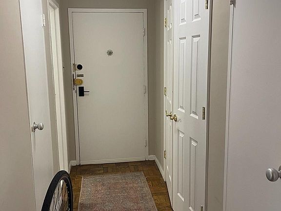 5th image of 940 25th St NW APT 815
