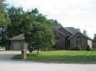 808 E Gasconade St, Nixa, MO 65714