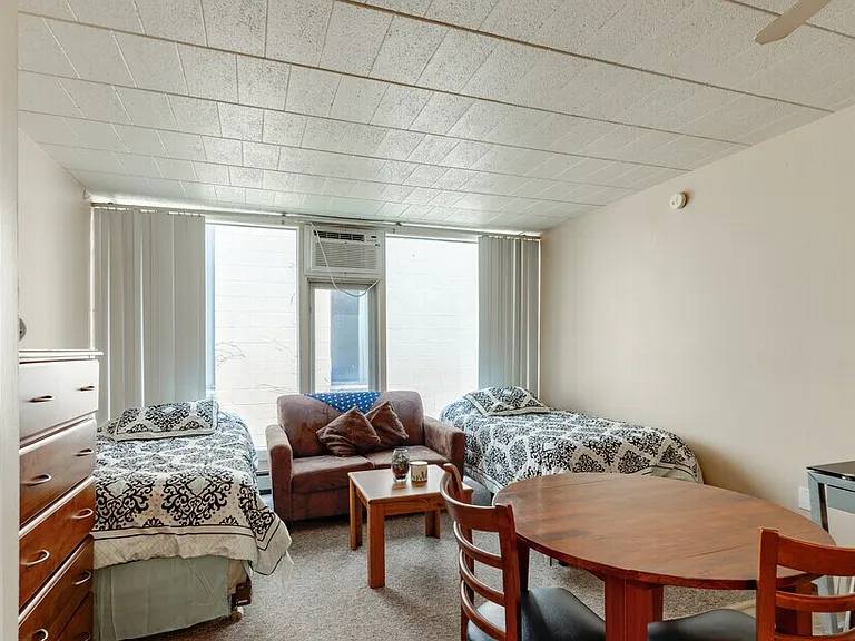 307 THOMPSON FURNISHED STUDIO APARTMENTS — Photo 12