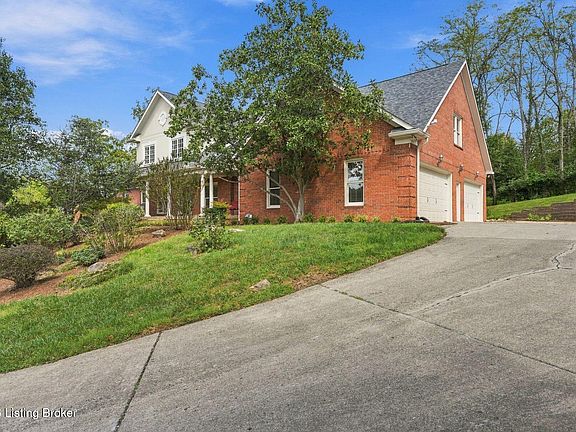 4th image of 8618 Westover Dr