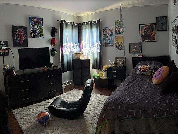 5th image of 3874 S Whitnall Ave