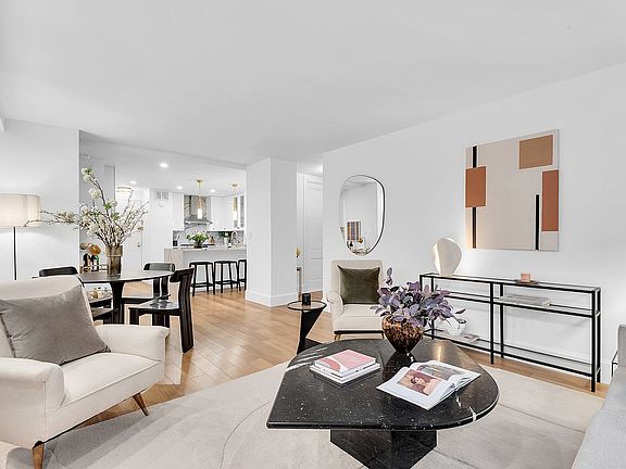 5th image of 7 E 14th St APT 428