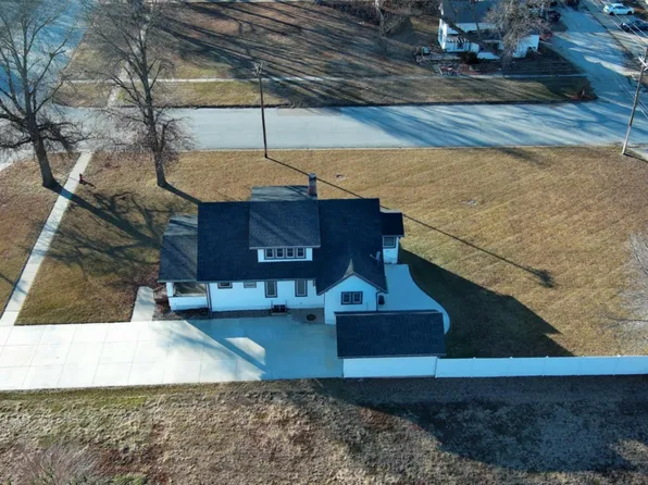 1212 H St, Geneva, NE 68361