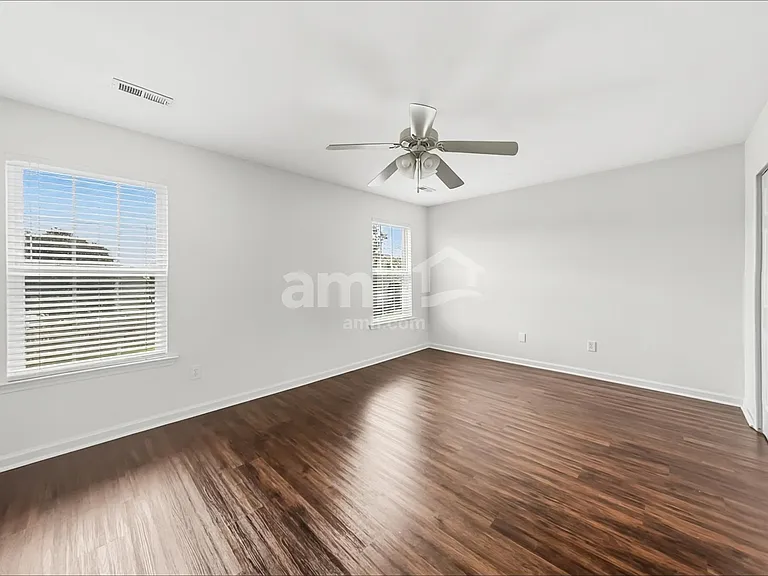 5 Phaeton Ave — Photo 15