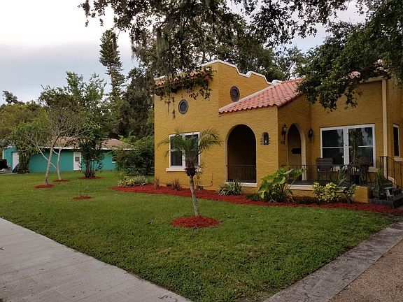 Front Yard Lot 1