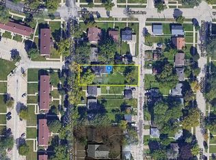 6086 N 40th St, Milwaukee, WI 53209