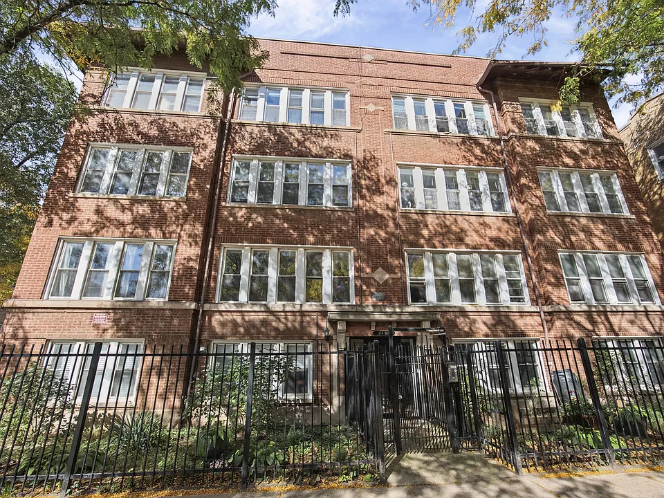 856 W Agatite Ave #2
