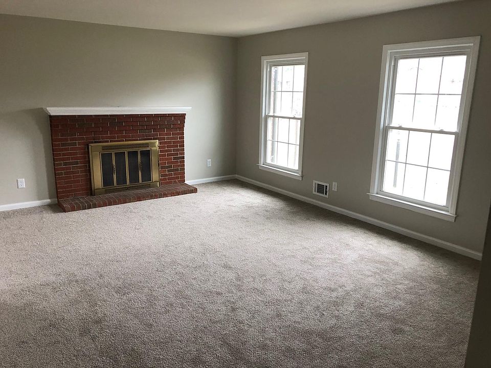 2nd image of 7323 Maria Ave