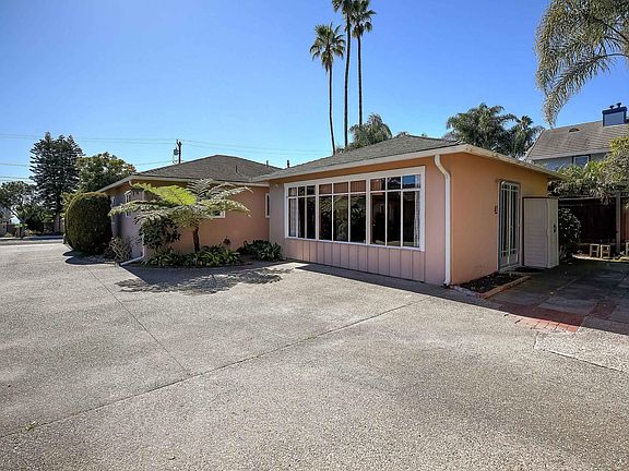 2nd image of 1428 Shoreline Dr
