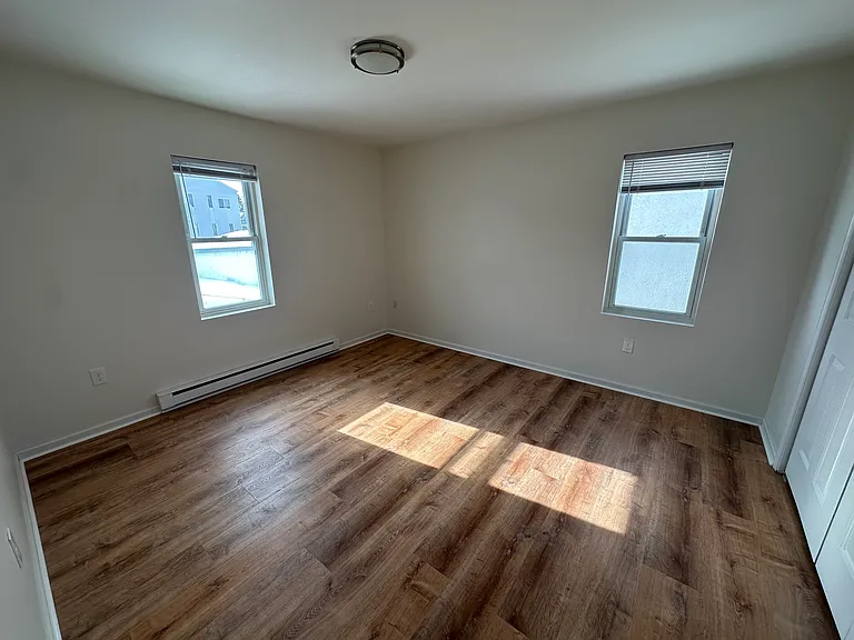 1453 Monroe Ave #1 — Photo 17