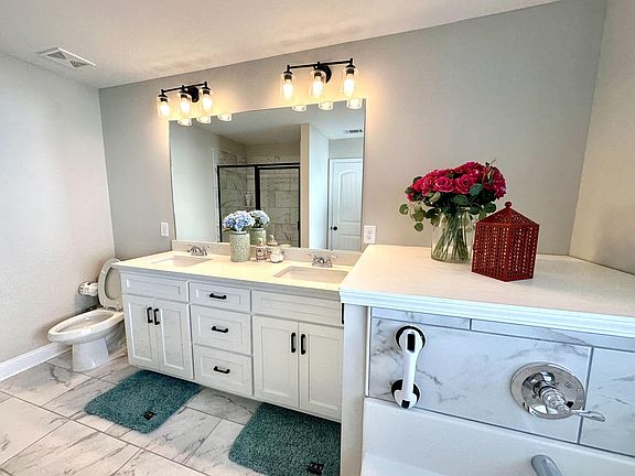 Double vanity in private master bathroom