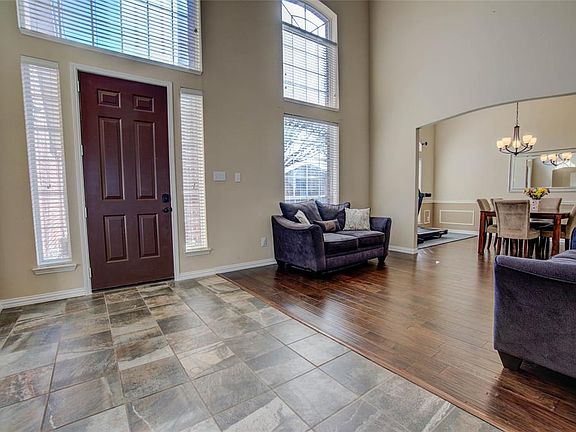 4th image of 3813 Erath Dr