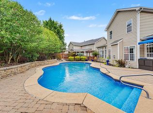 204 Quarryrock Rd, Holly Springs, NC 27540