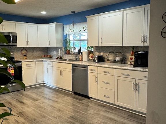 5th image of 76 Township Road 1139