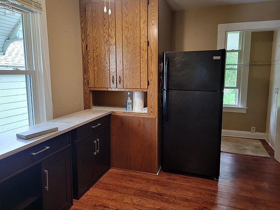 5th image of 1312 Tyler St