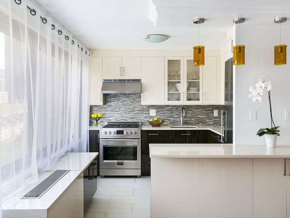 1st image of 300 E 59th St APT 605