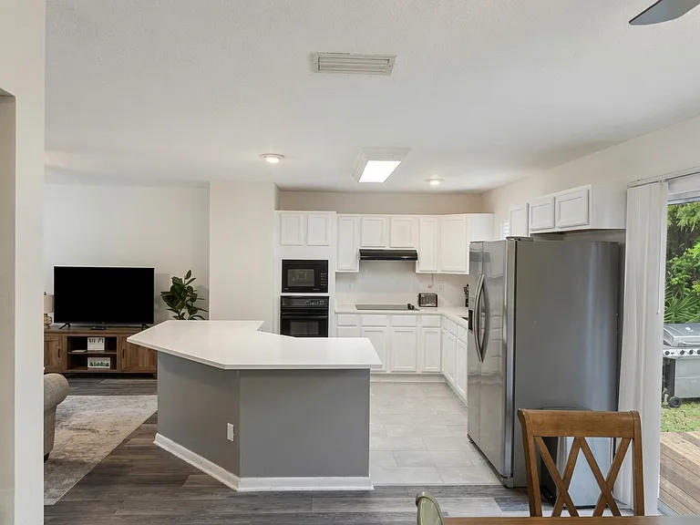 6752 Veronica Ct — Photo 4