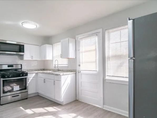 125 Yorke St, Salem, NJ 08079