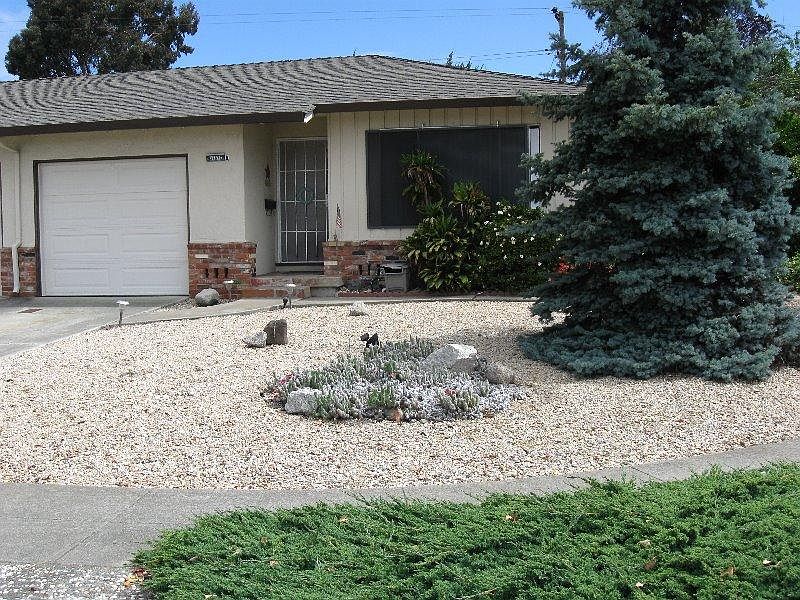Lovely Glenmoor Duplex for rent