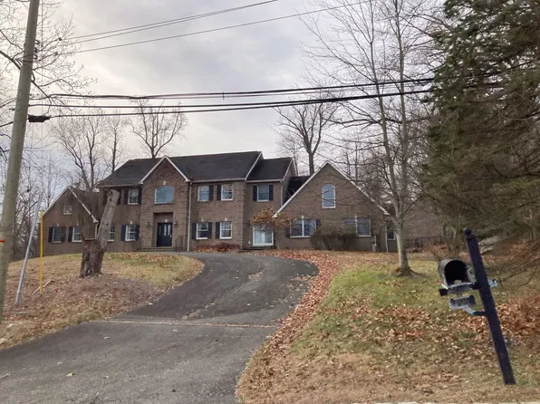 796 Phelps Rd, Franklin Lakes, NJ 07417